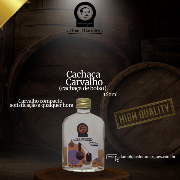 Cachaça armazenada em barril de Carvalho (Bolso)